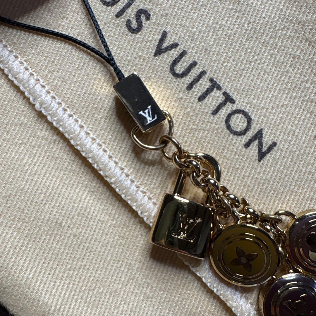 LOUIS VUITTONルイヴィトン　キーホルダー　【未使用品】