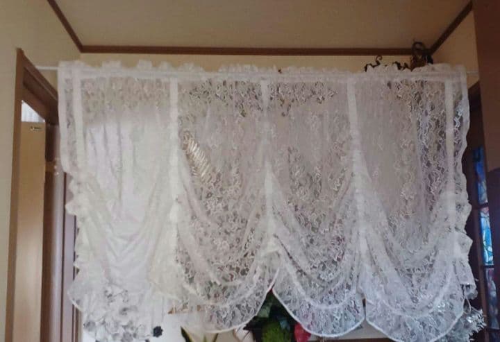 カフェカーテン【メイランラブ様　バルーンカーテン　レース】ハンドメイド