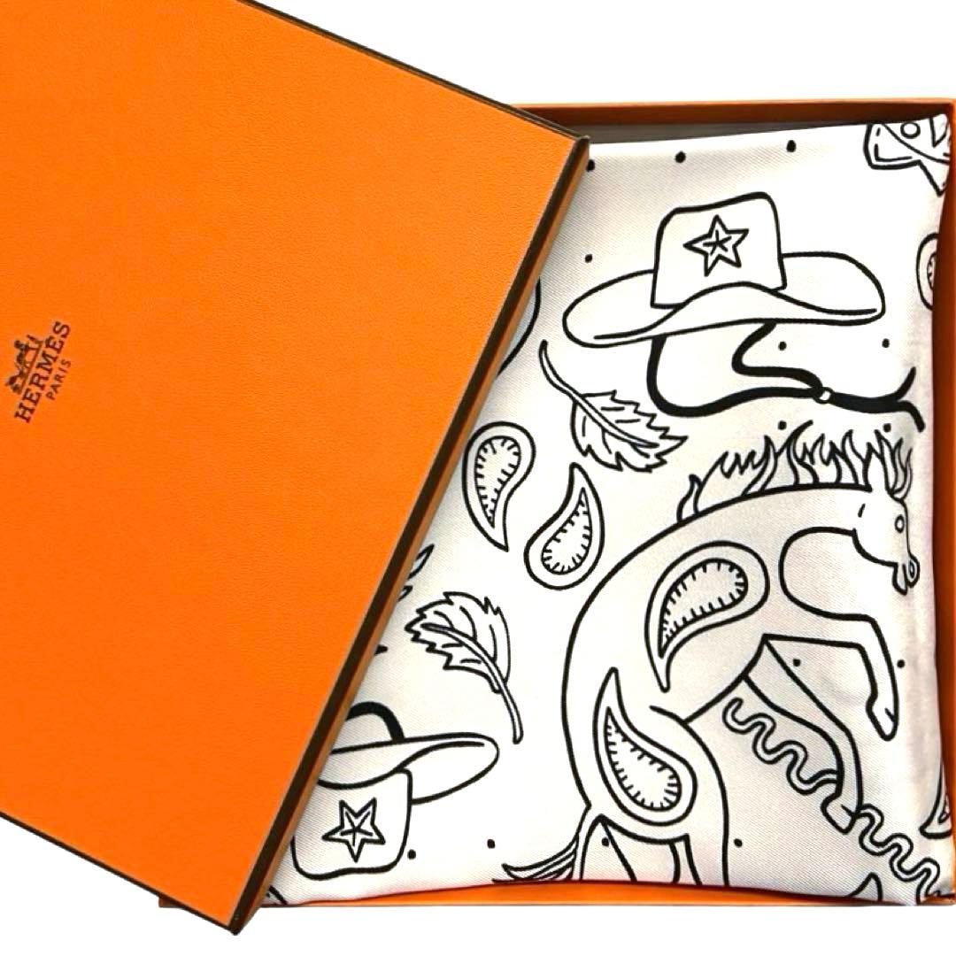 新品未使用 エルメス シルクスカーフ バンダナ カレ55 アニマルバンダナ 白黒