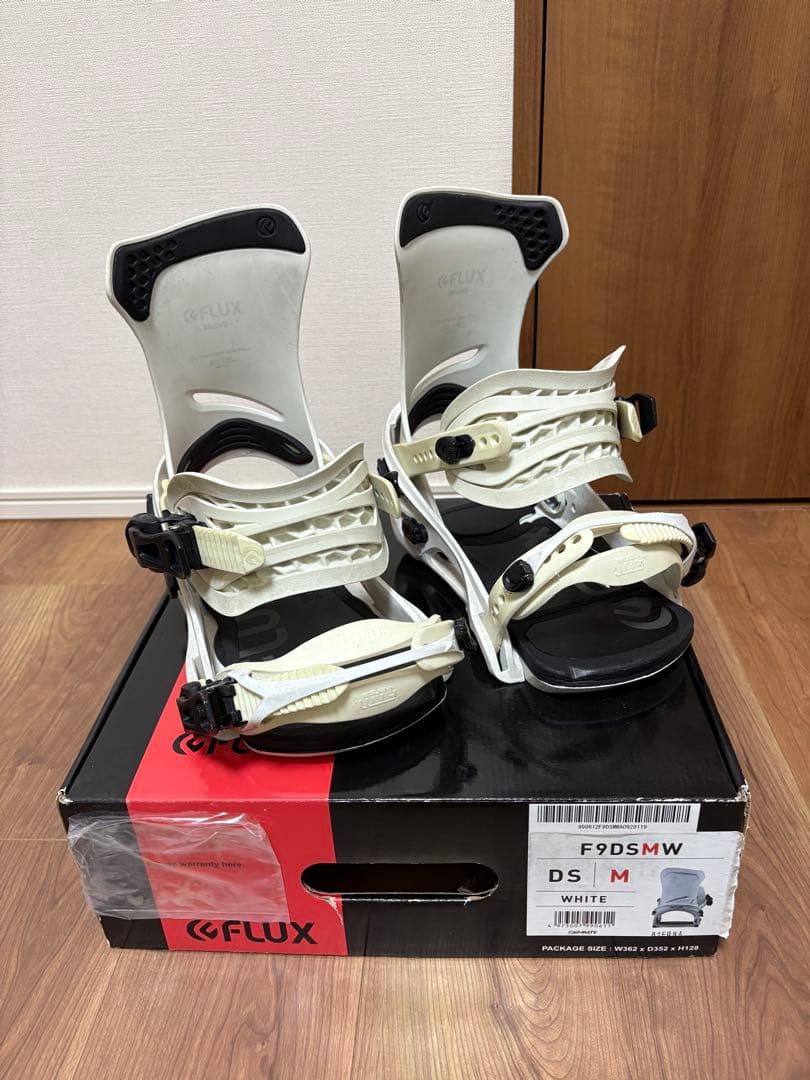 FLUX DS Mサイズ ホワイト ビンディング