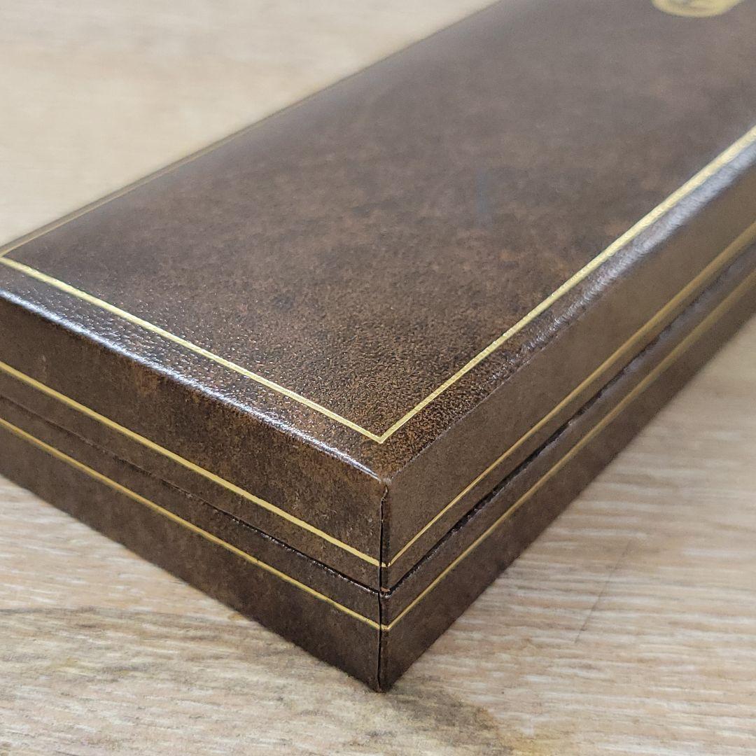 純正ケース付き GUCCI グッチ レディース腕時計 スクエアフェイス 革ベルト