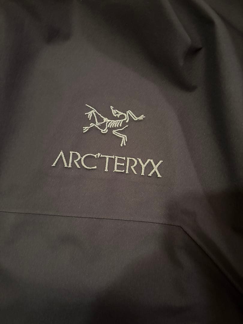 アークテリクス　ベータジャケット ブラック　サファイア（濃い紺色）Lサイズ
