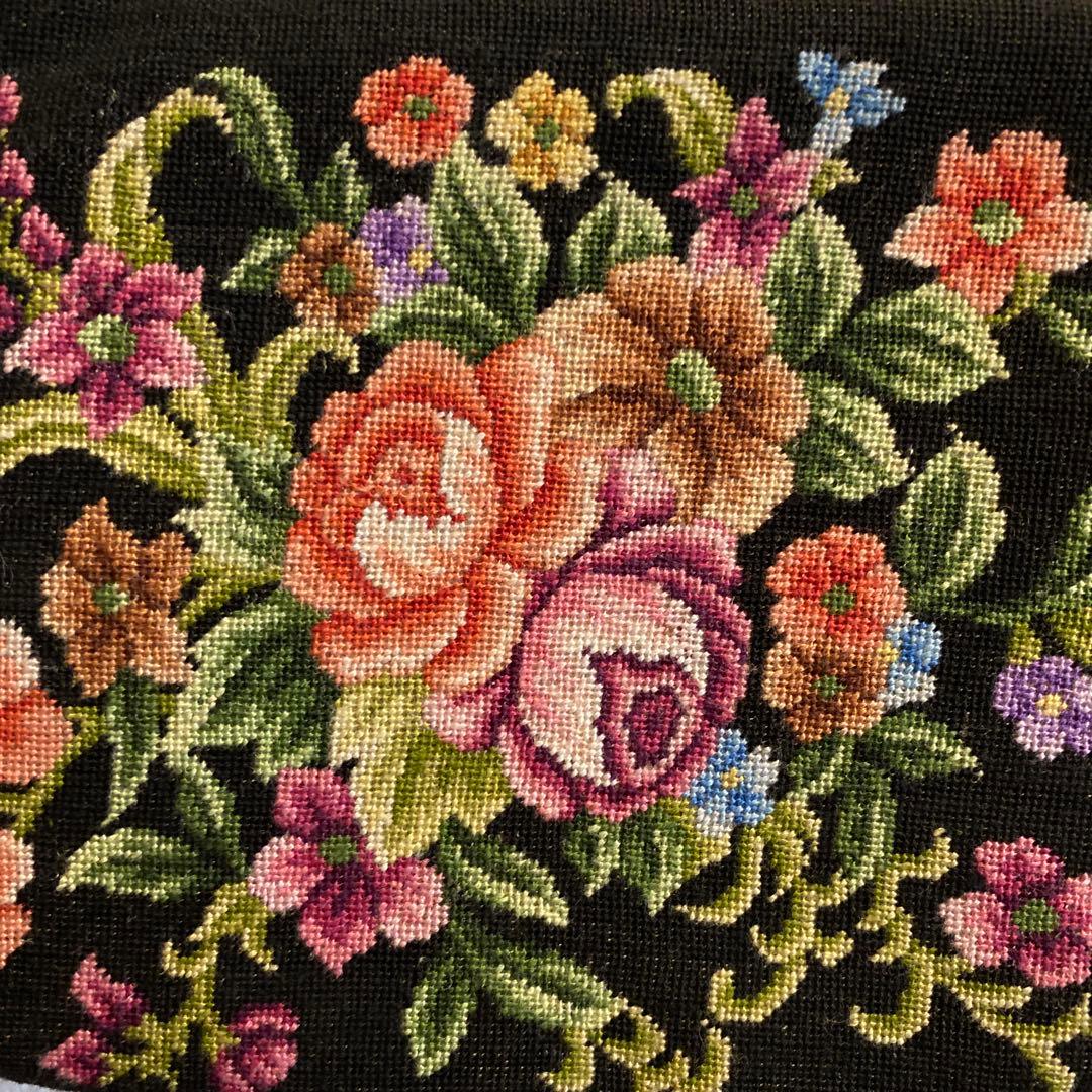 ❣️お値下げ❣️プチポアン　ニードルポイント花柄刺繍 ハンドバッグ