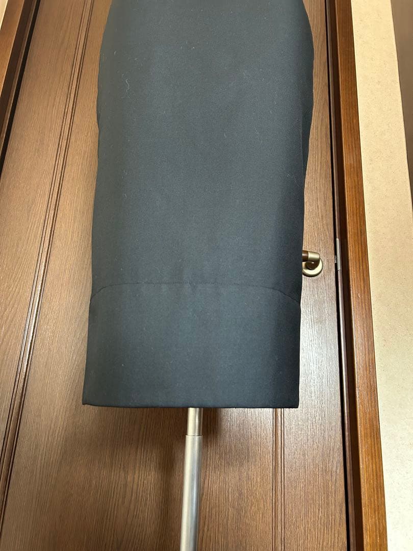 マディソンブルー黒スカート