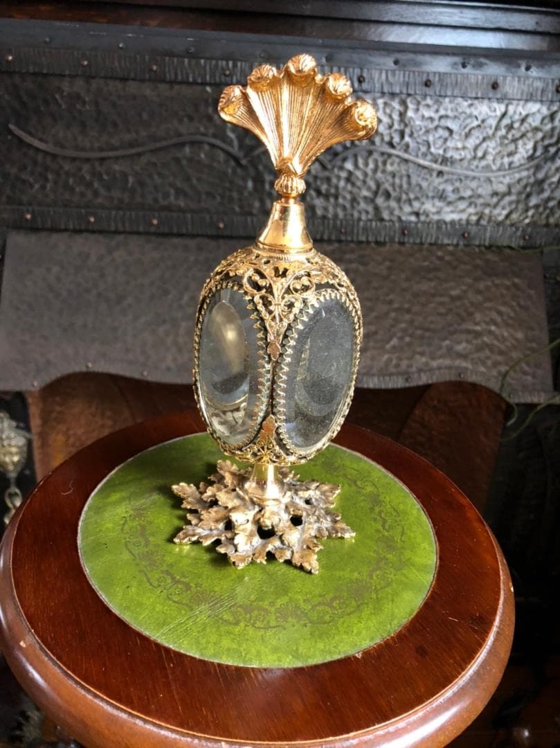 パフュームボトル