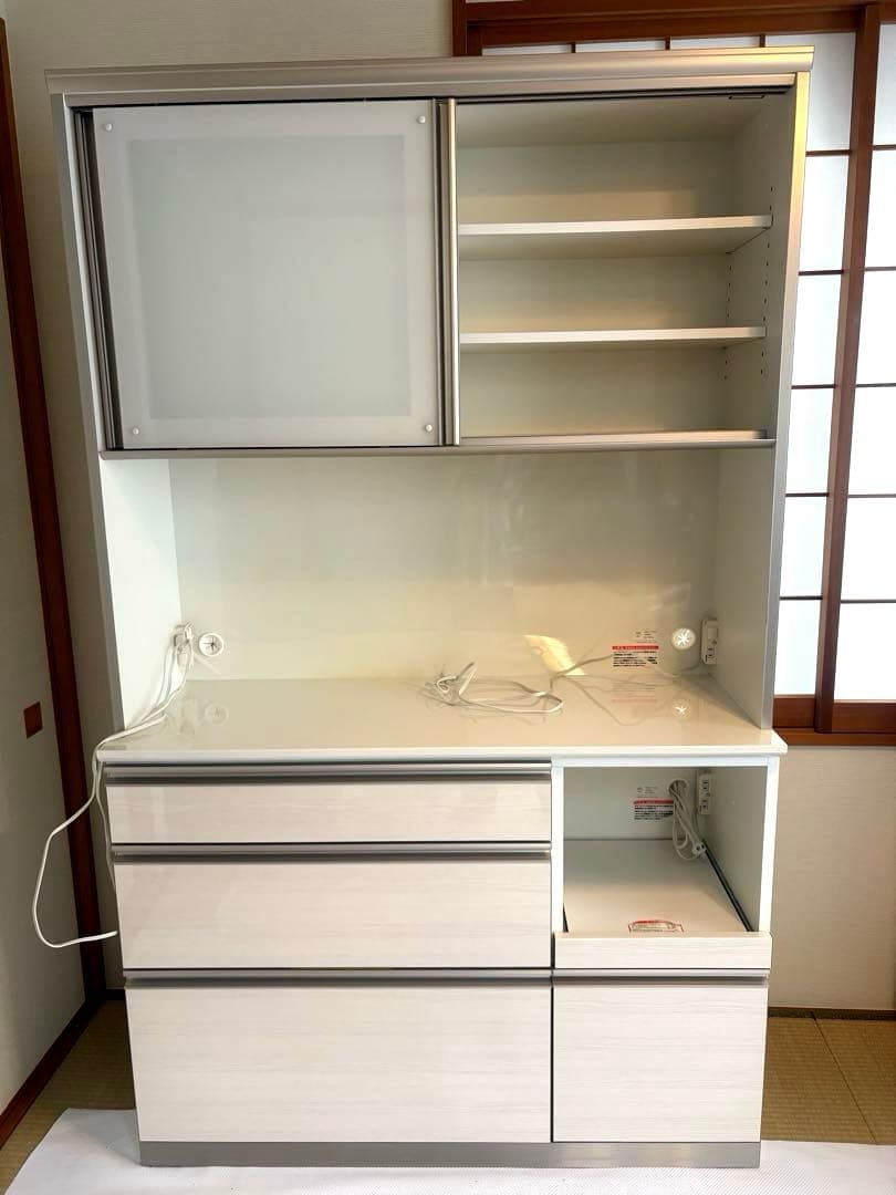 綾野製作所　キッチンボード　食器棚　 ナターシャです