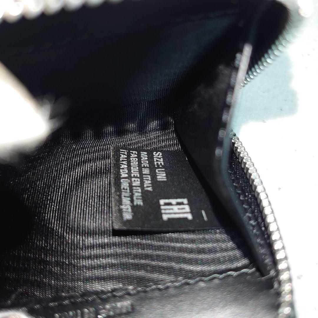 未使用　メゾンマルジェラ　4ステッチ　二つ折りケース　SA3UI0006