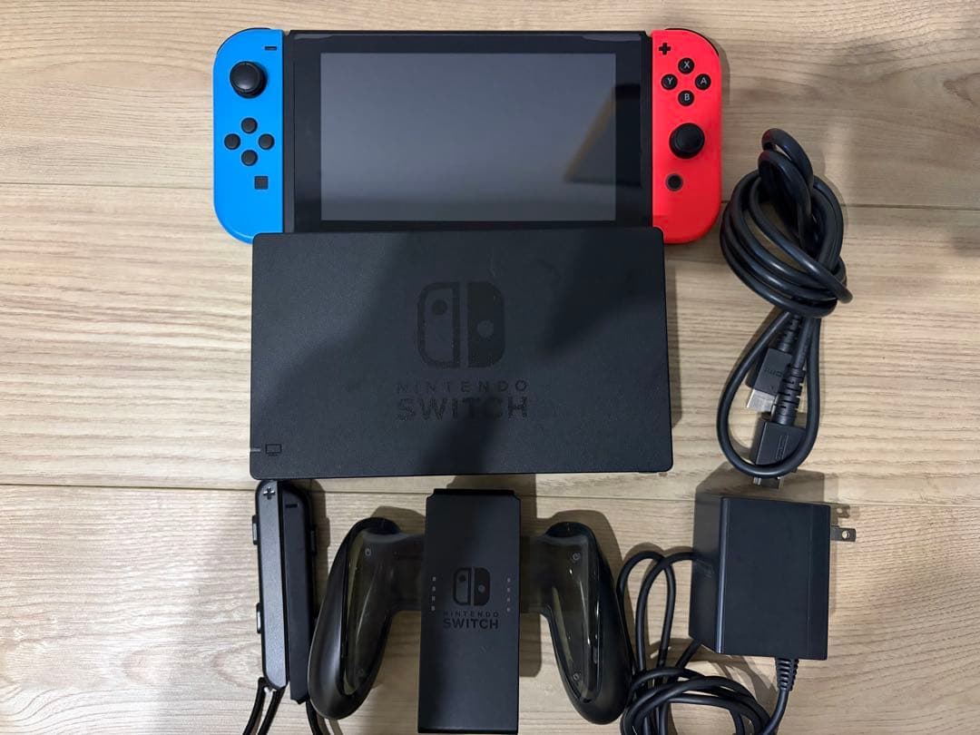 Nintendo Switch 本体 青/赤 Joy-Con ※中古