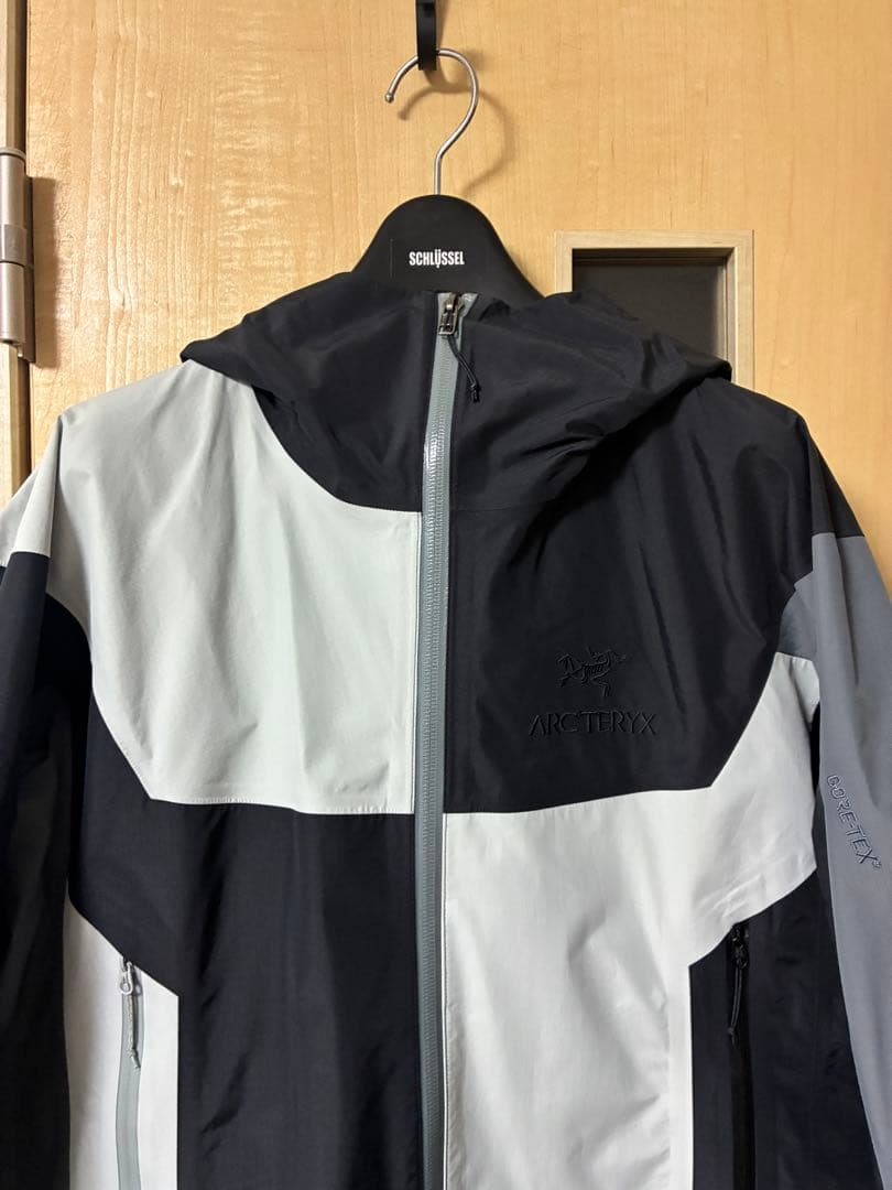 【希少】ARC'TERYX × BEAMS 別注 コラボ　マウンテンパーカー