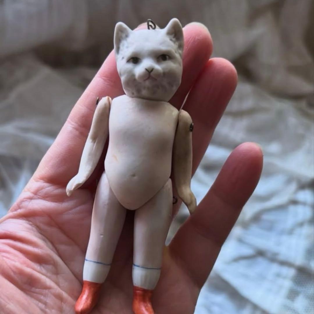 ドイツアンティークミニョネット　猫　白猫オールビスク