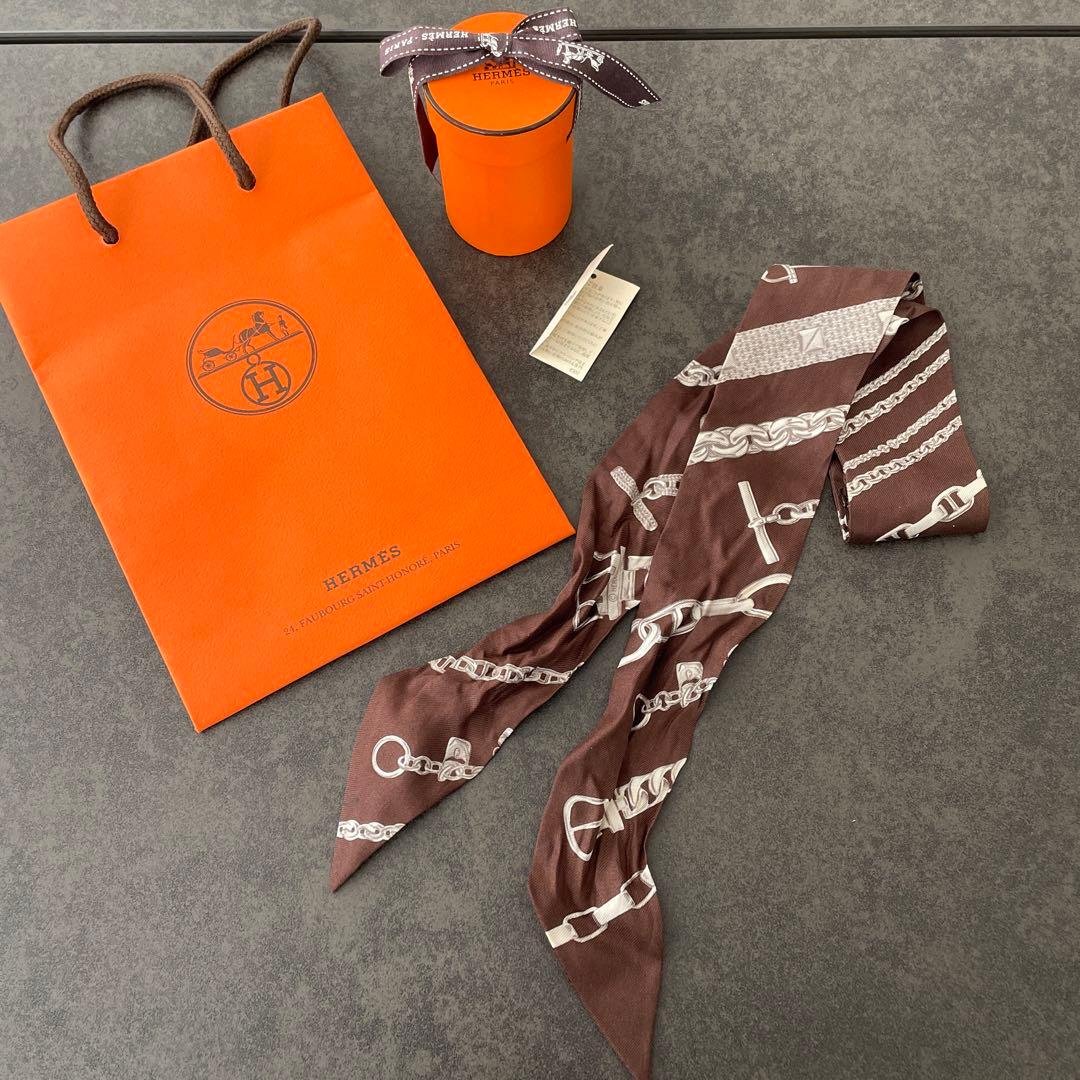 エルメスHERMÈS 銀座正規店購入　シェーヌダンクル柄チェーン柄 ツイリー