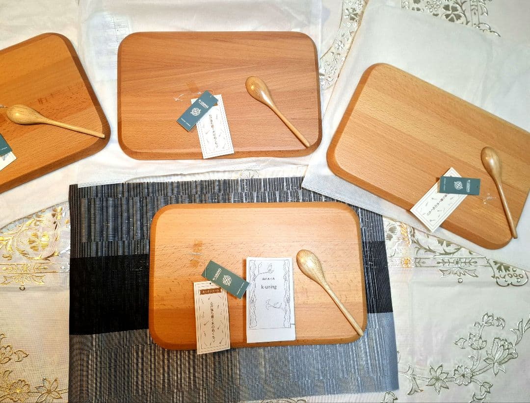 ☆新品保管品極美品☆k-uning お盆 トレー 4枚&スプーン