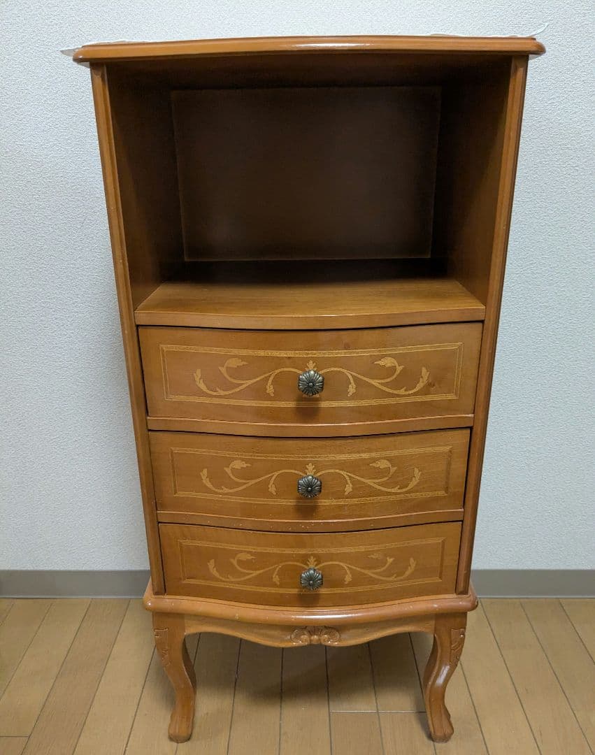 サイドチェスト　象嵌　猫足