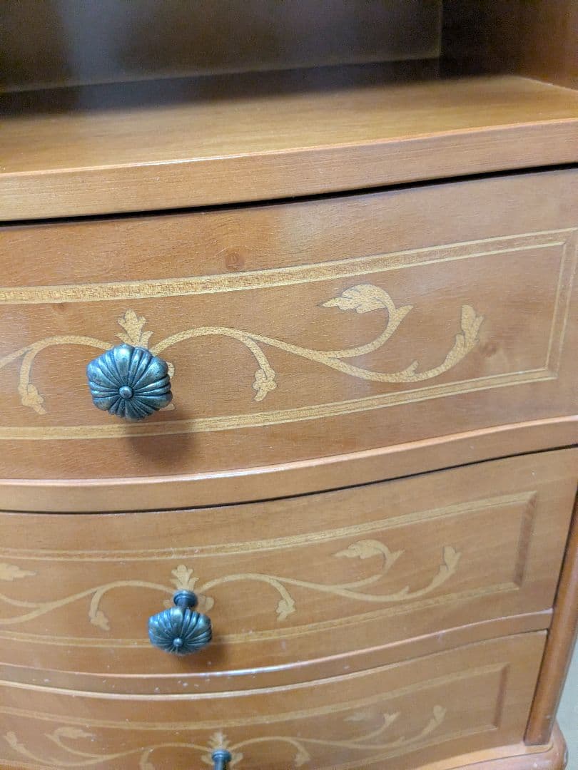 サイドチェスト　象嵌　猫足