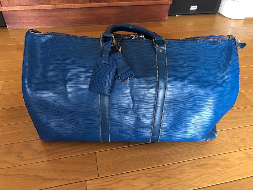 青のボストンバッグ