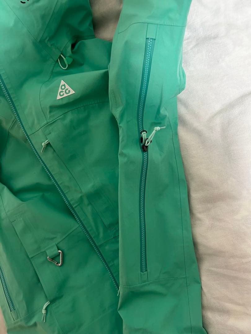 Nike ACG GORE-TEX ミントグリーンジャケット