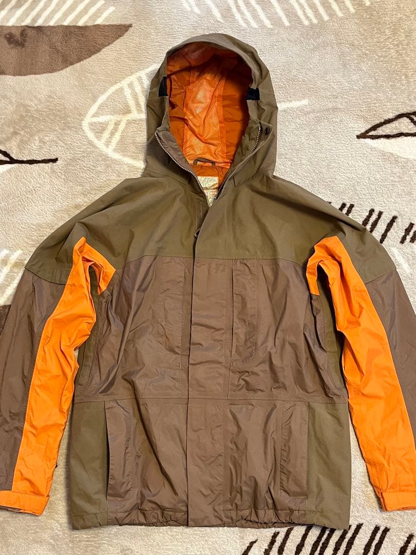 e*W様 バートン ak ゴアテックス スノボウェア ジャケット S
