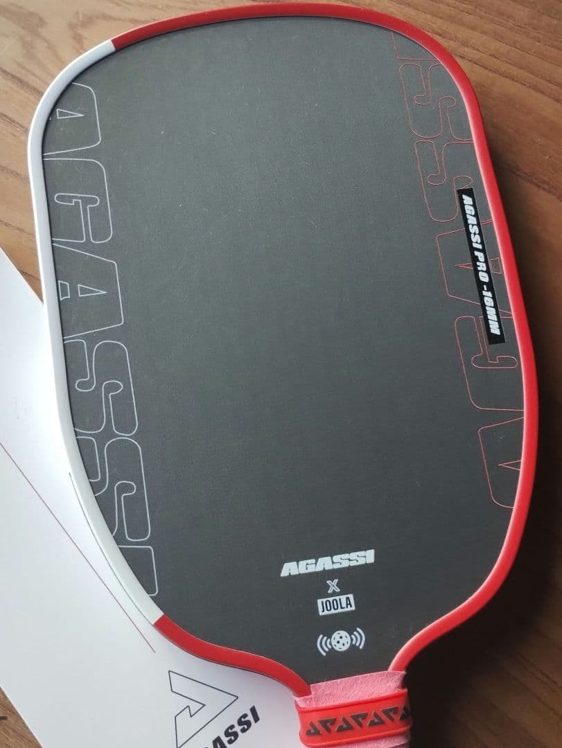 中古品 JOOLA ヨーラ アガシ プロ 16mm ピックルボール パドル