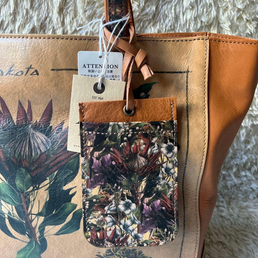 新品未使用　希少　ダコタ　チーザレ　植物図鑑　Dakota　トートバッグ