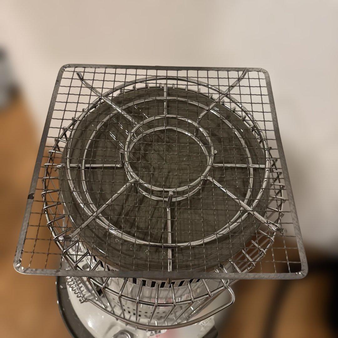 <お値下げ>トヨトミ KS-67H石油ストーブ ホワイト 五徳、網セット