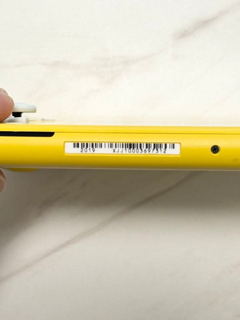 Nintendo Switch Lite （イエロー） 本体