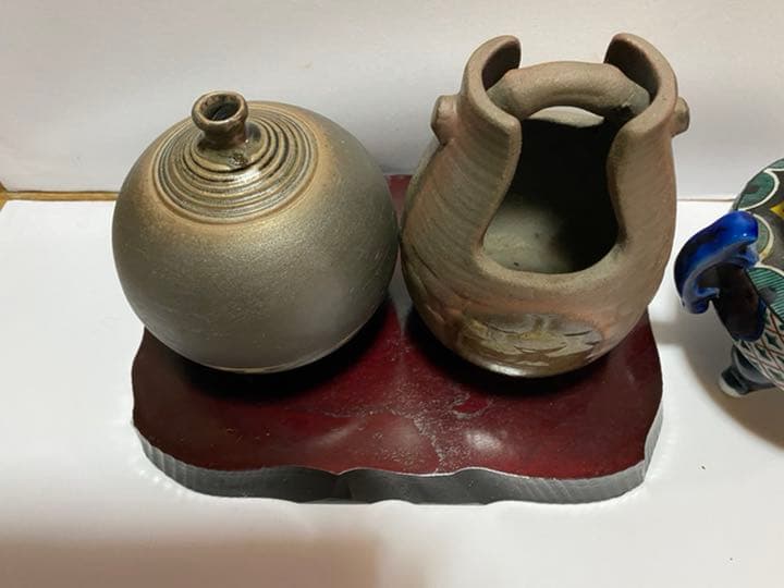 陶芸品置物　角福1点　他2点（台座付き）