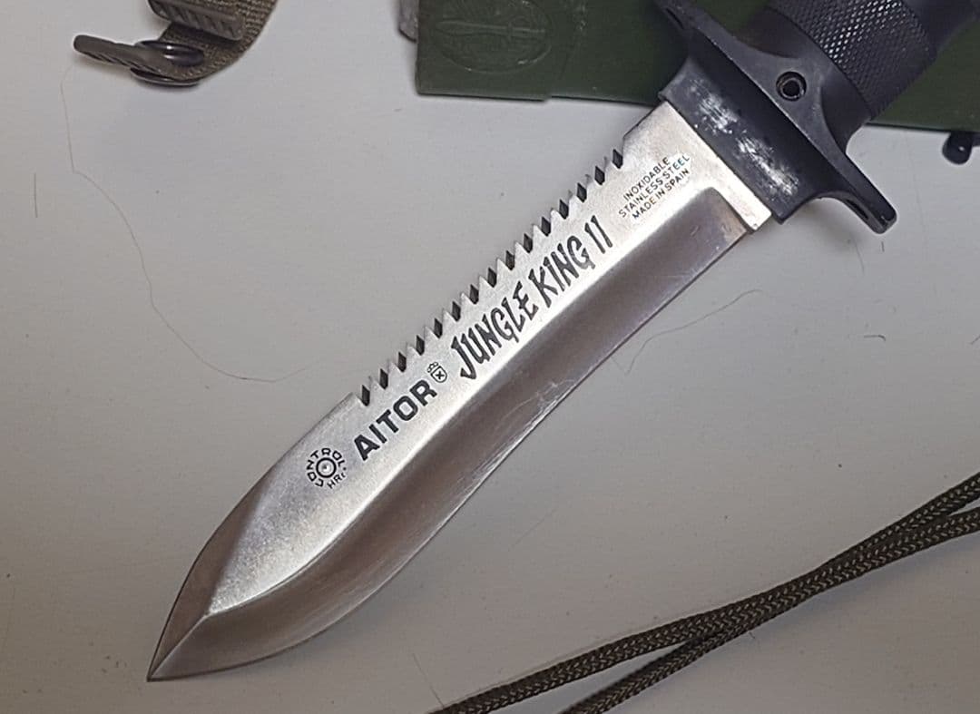 【世界の名品】 サバイバルナイフ Aitor Jungle King アイトール