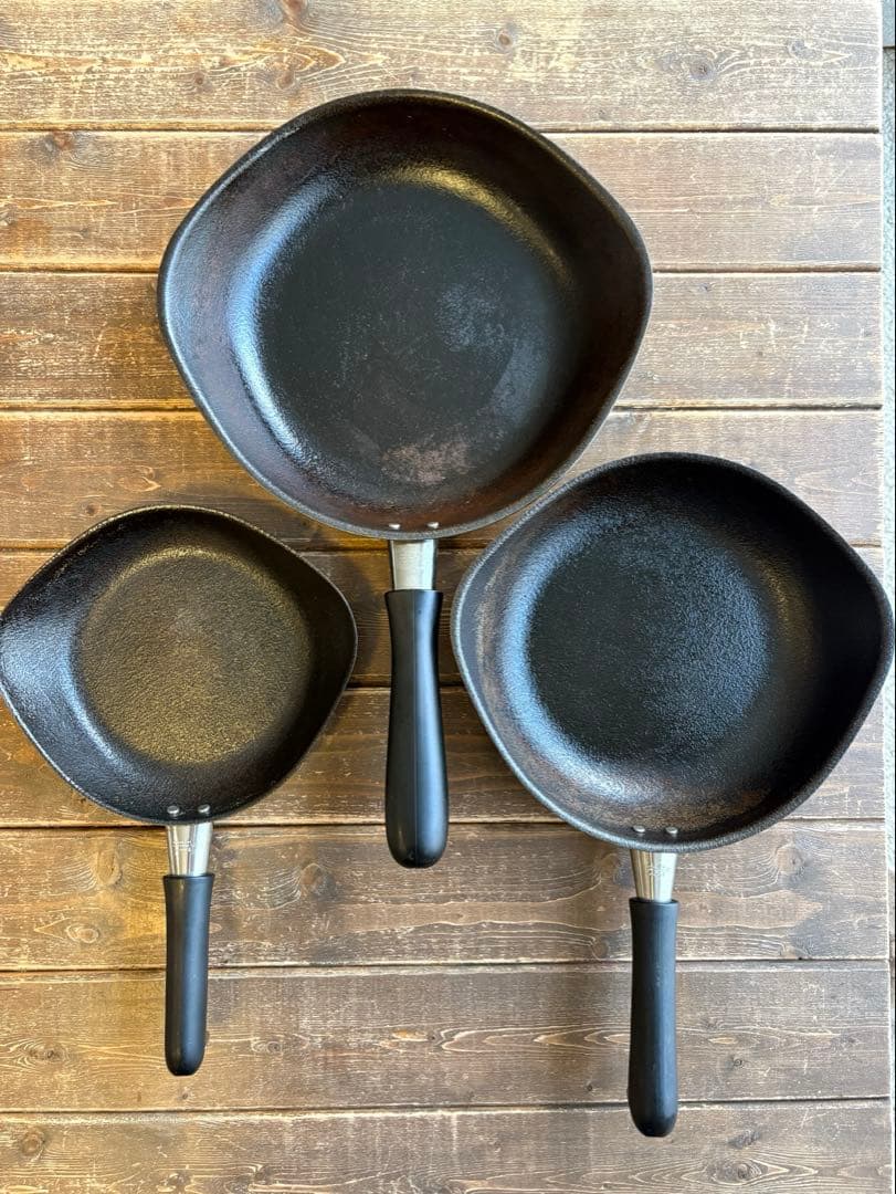 柳宗理フライパン　18cm.22cm.25cm