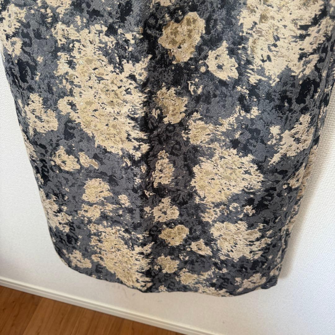 LE’RURE Meandering Jacquard pencil dress