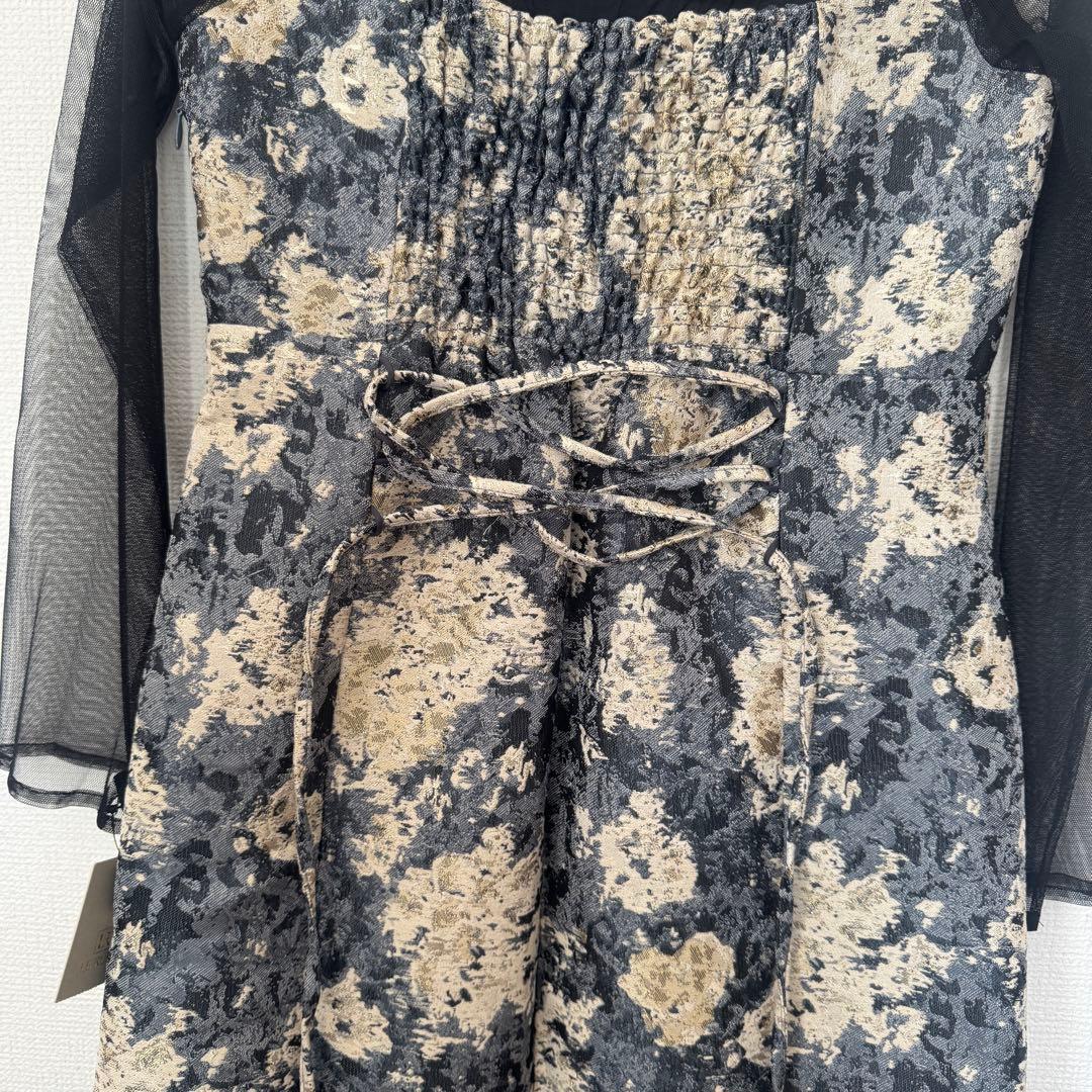 LE’RURE Meandering Jacquard pencil dress