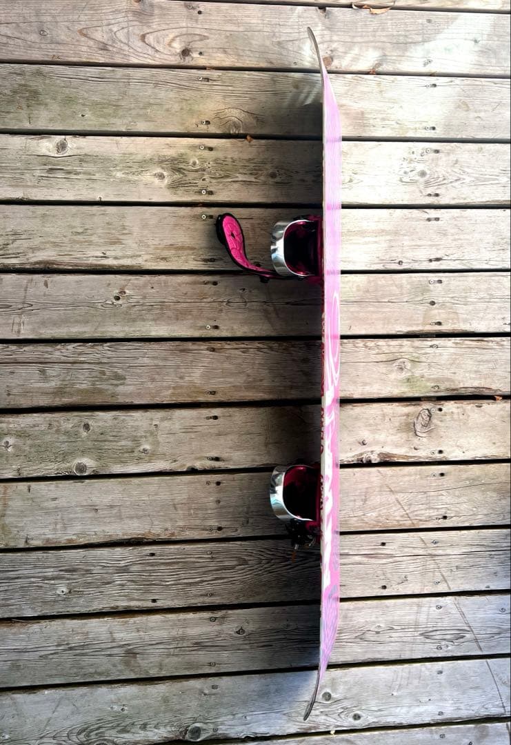 AIRWALK かわいいハート柄レディース スノーボード140㎝ビンディング付き