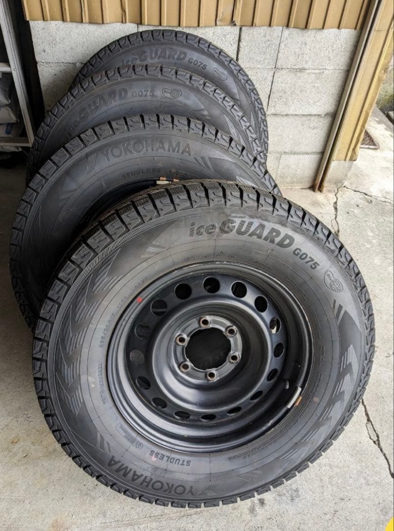 YOKOHAMA アイスガード　265/70R17 22年製　スタッドレス４本