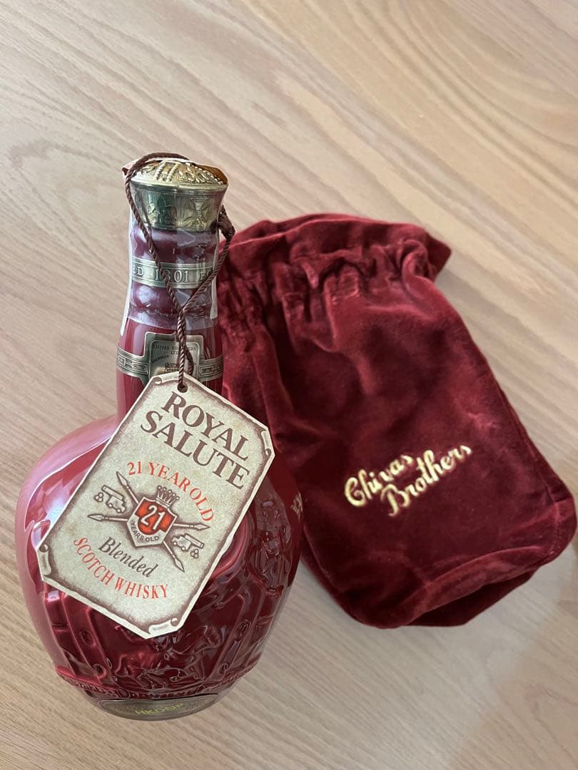 Chivas Brothers 700ml ウイスキー 陶器ボトル