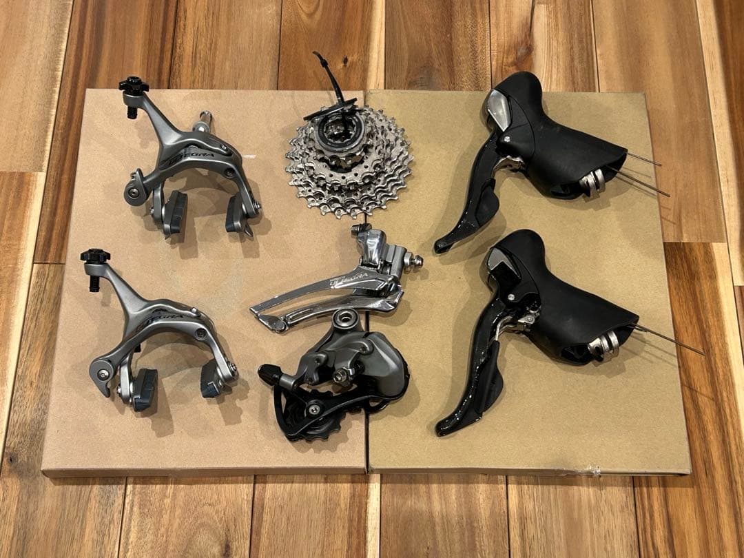 シマノ 105(5700）アルテグラ（6700）ミックス10速コンポ