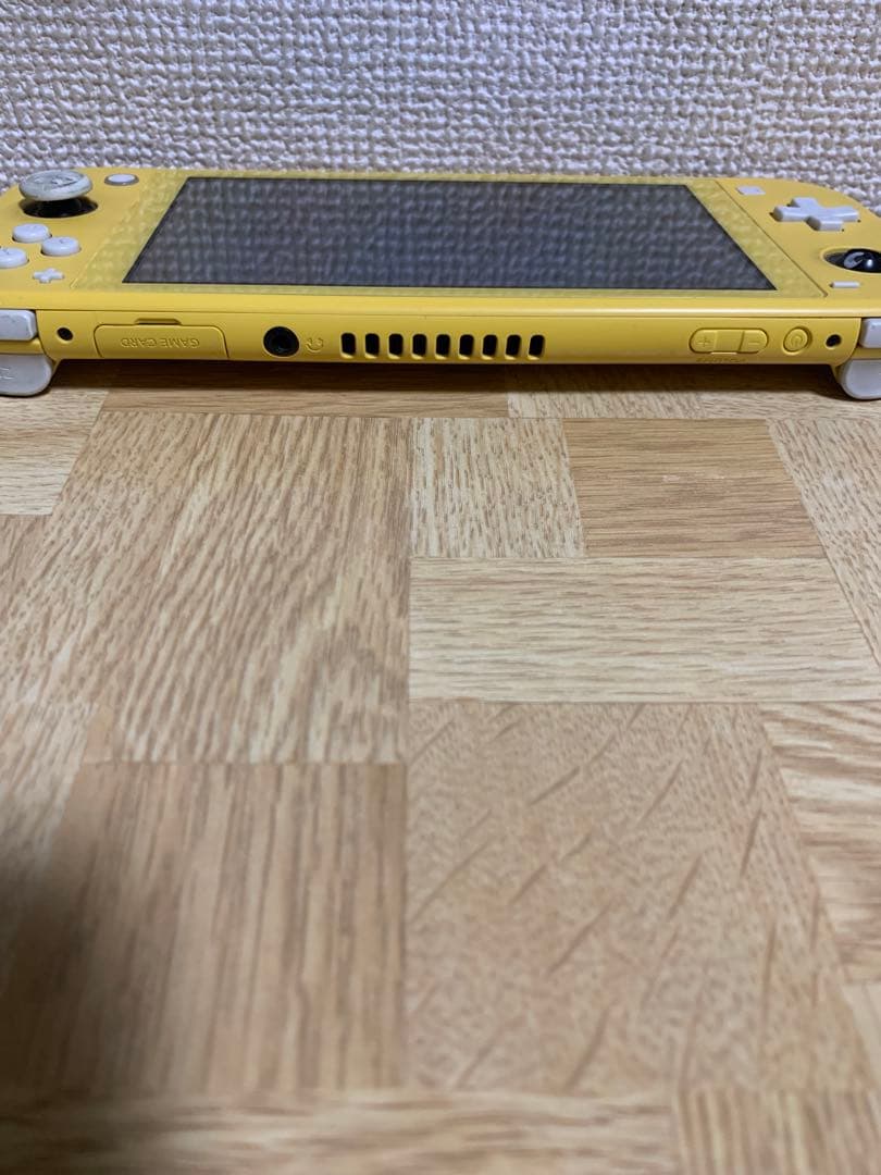 【ジャンク品】Nintendo Switch Lite イエロー　⭐︎