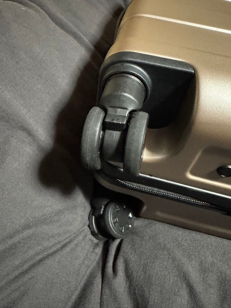 【廃盤】無印良品 バーを自由に調節できるハードキャリーケース36L