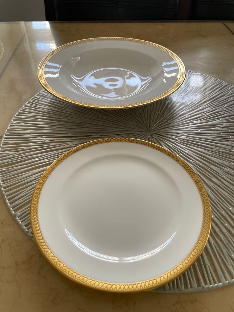 大倉陶園片葉金触デザート皿＆スープ皿