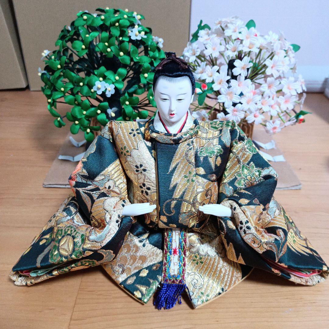 琇山作　雛人形セット 伝統的な衣装付き