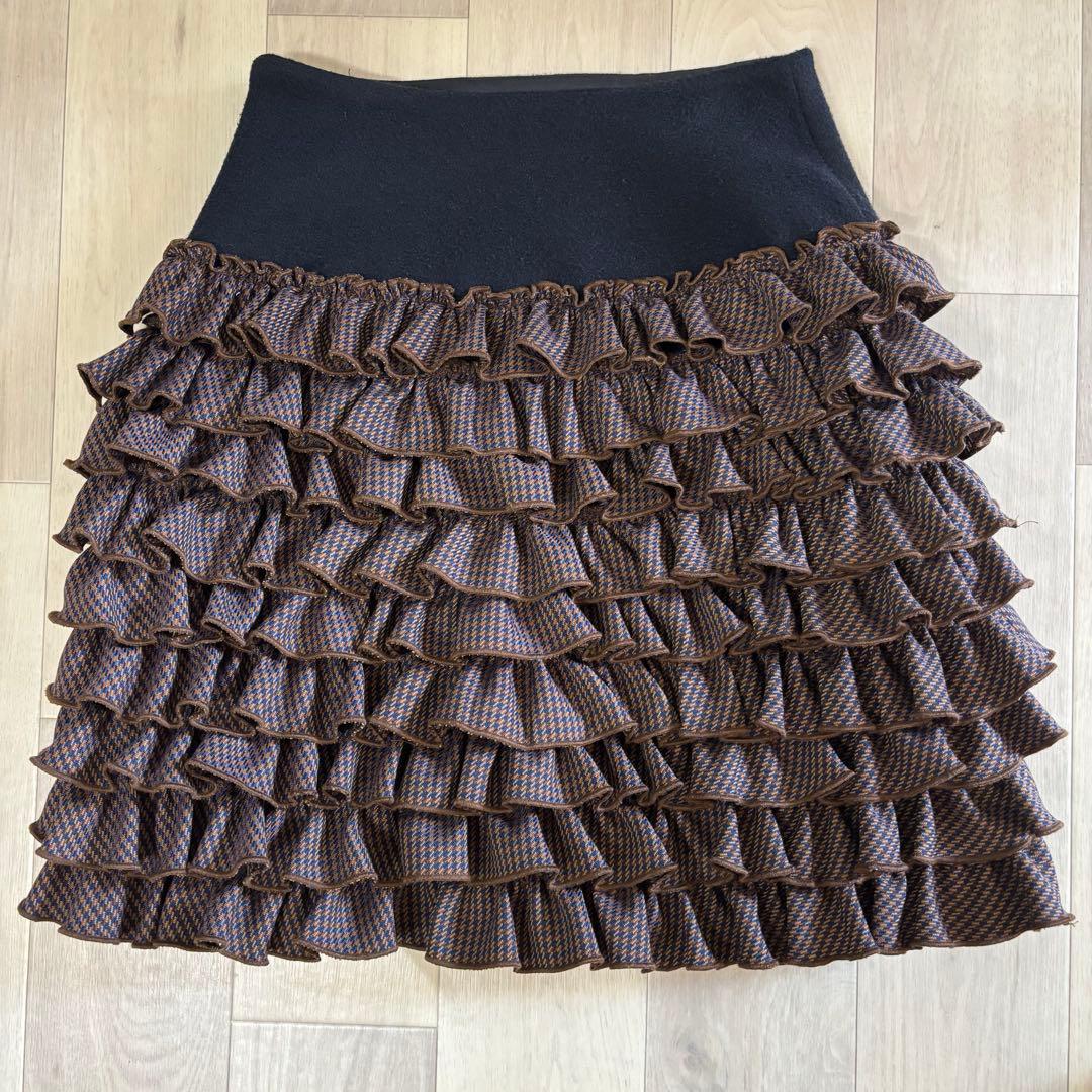 rosymonster パインコーン　フリルトップス×スカート