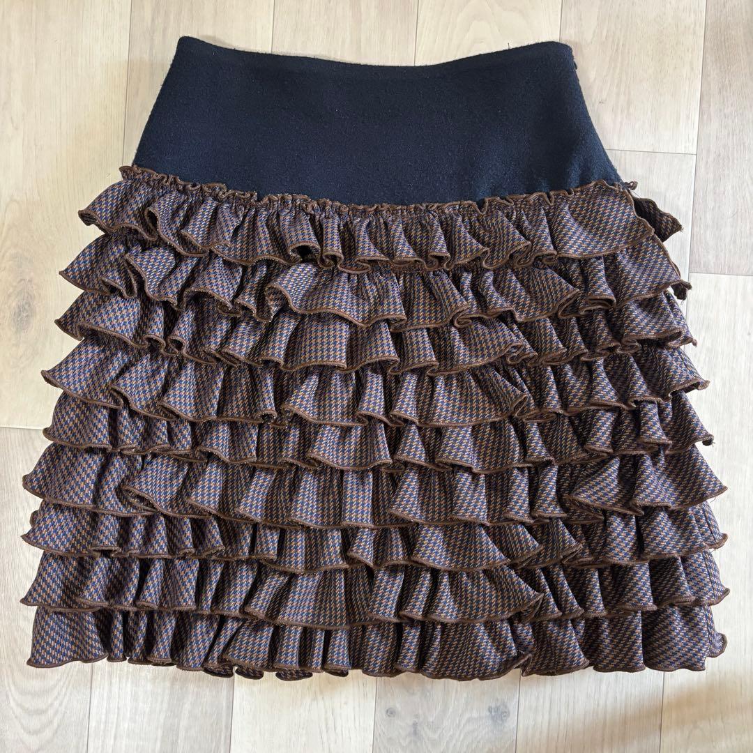 rosymonster パインコーン　フリルトップス×スカート