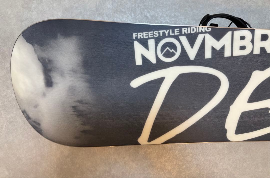 NOVEMBER Desire スノーボード　板のみ