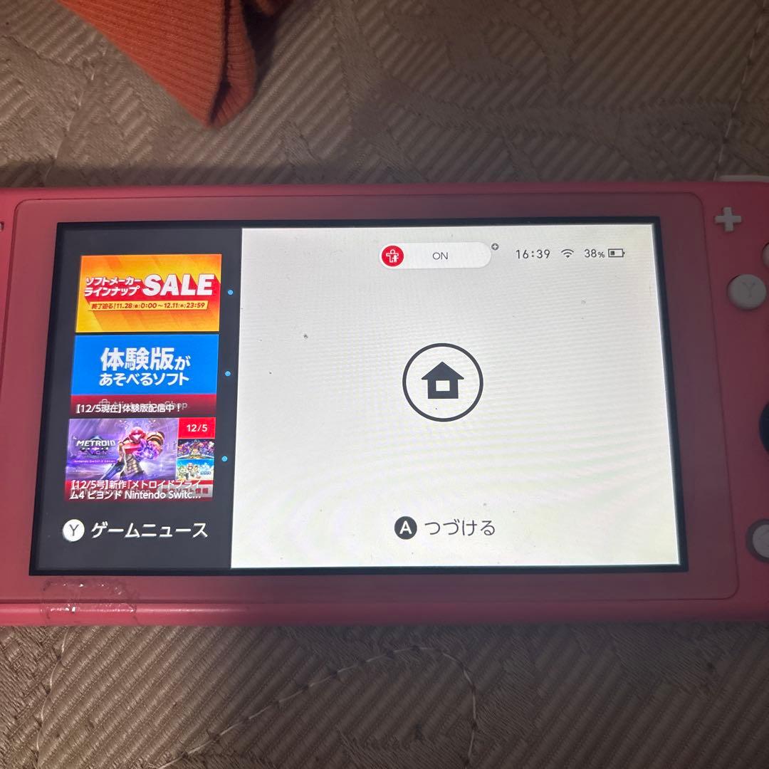 Nintendo Switch Lite ピンク 画面にひびあり