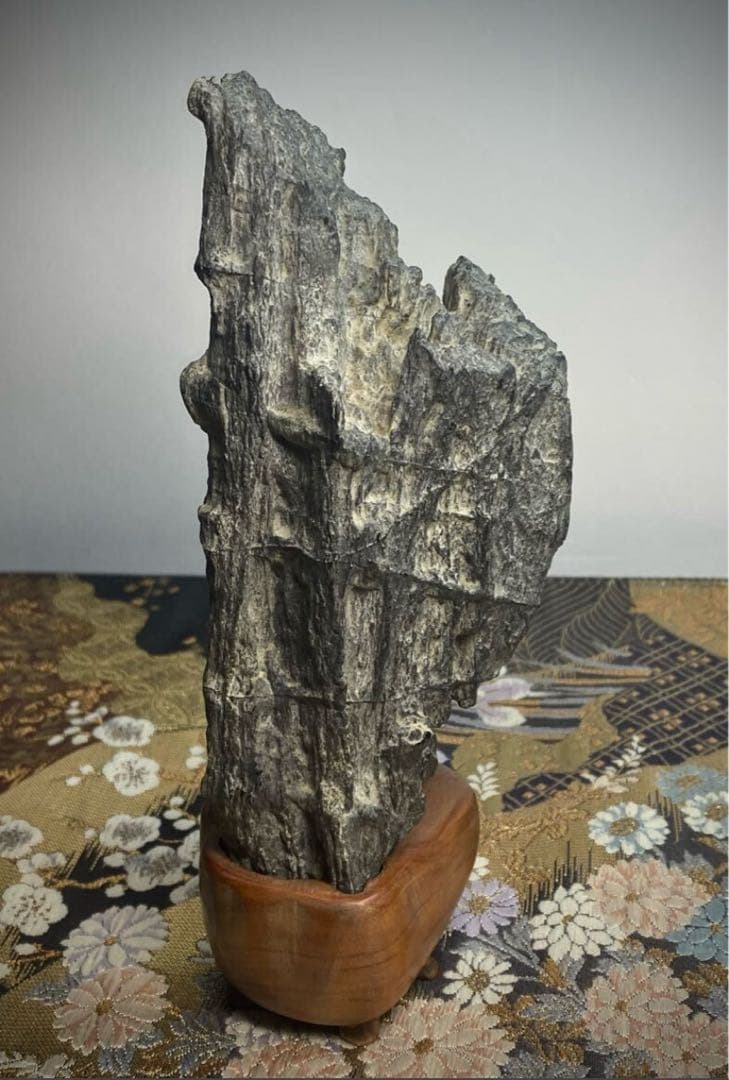 6601 鳥取県産 若桜三倉石 ウブ 銘 妙義絶壁 水石 盆栽 盆石 鑑賞石