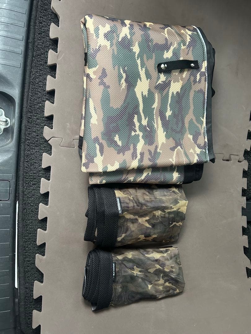 デリカ　D5 防虫ネット