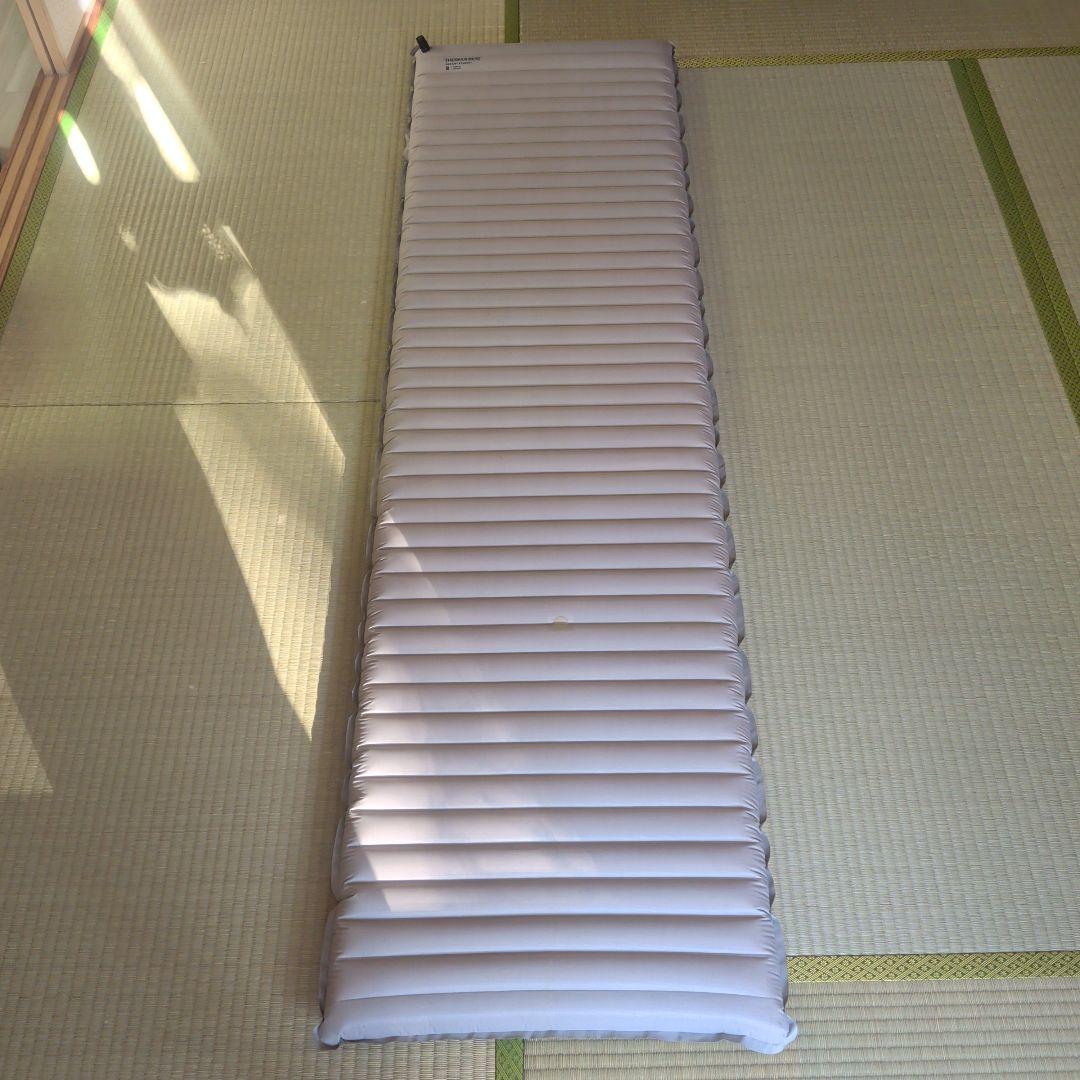 サーマレストTHERMAREST NEOAIR XTHERM