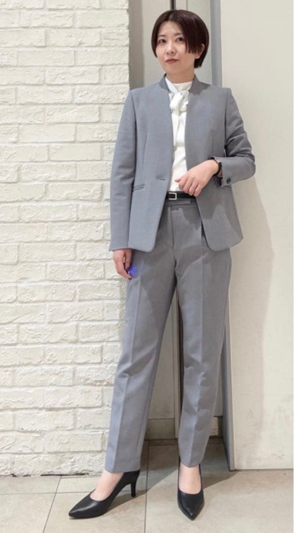 【akira】プラステ PLSTグレー パンツスーツ マシンウォッシャブル