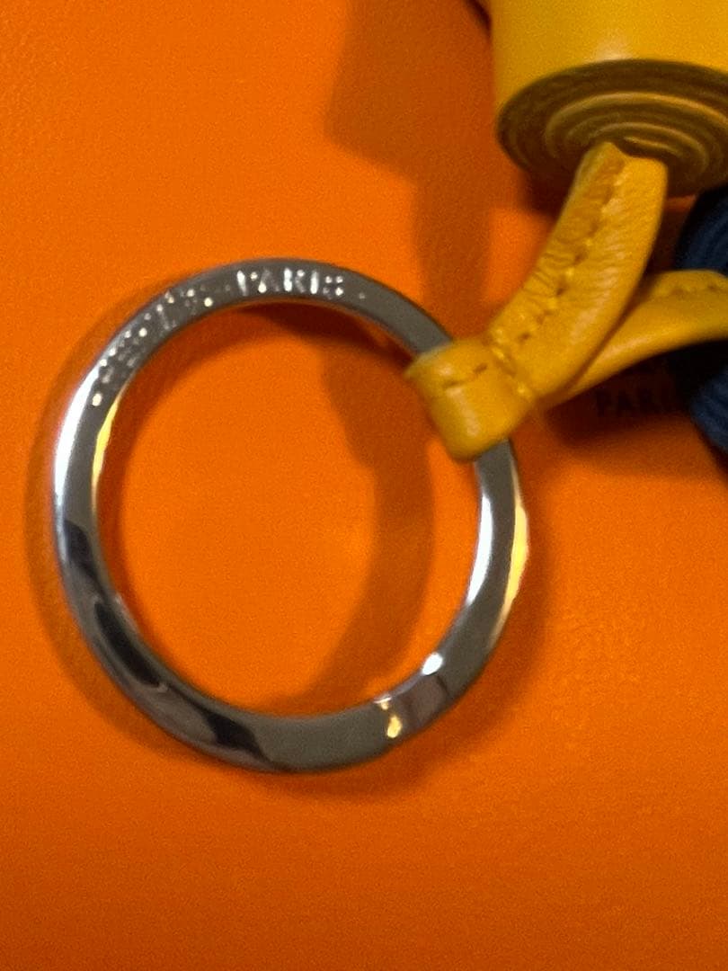 エルメス　ウノドス　カルメン