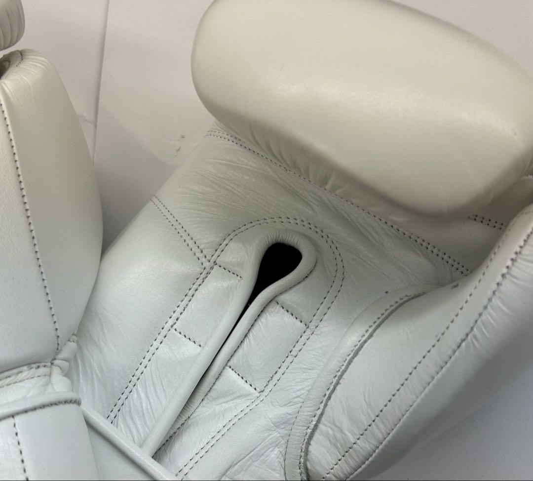 プライズリング　ボクシンググローブ　本革製　16oz 白