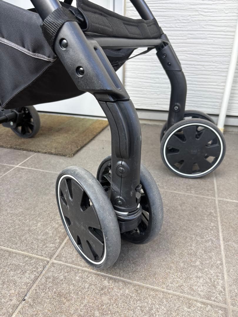 コンビ ホワイトレーベル ラベリタ エッグショック AL ベビーカー