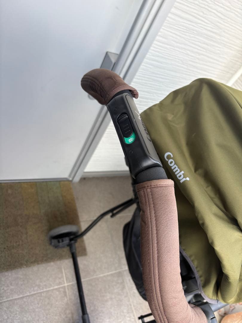 コンビ ホワイトレーベル ラベリタ エッグショック AL ベビーカー